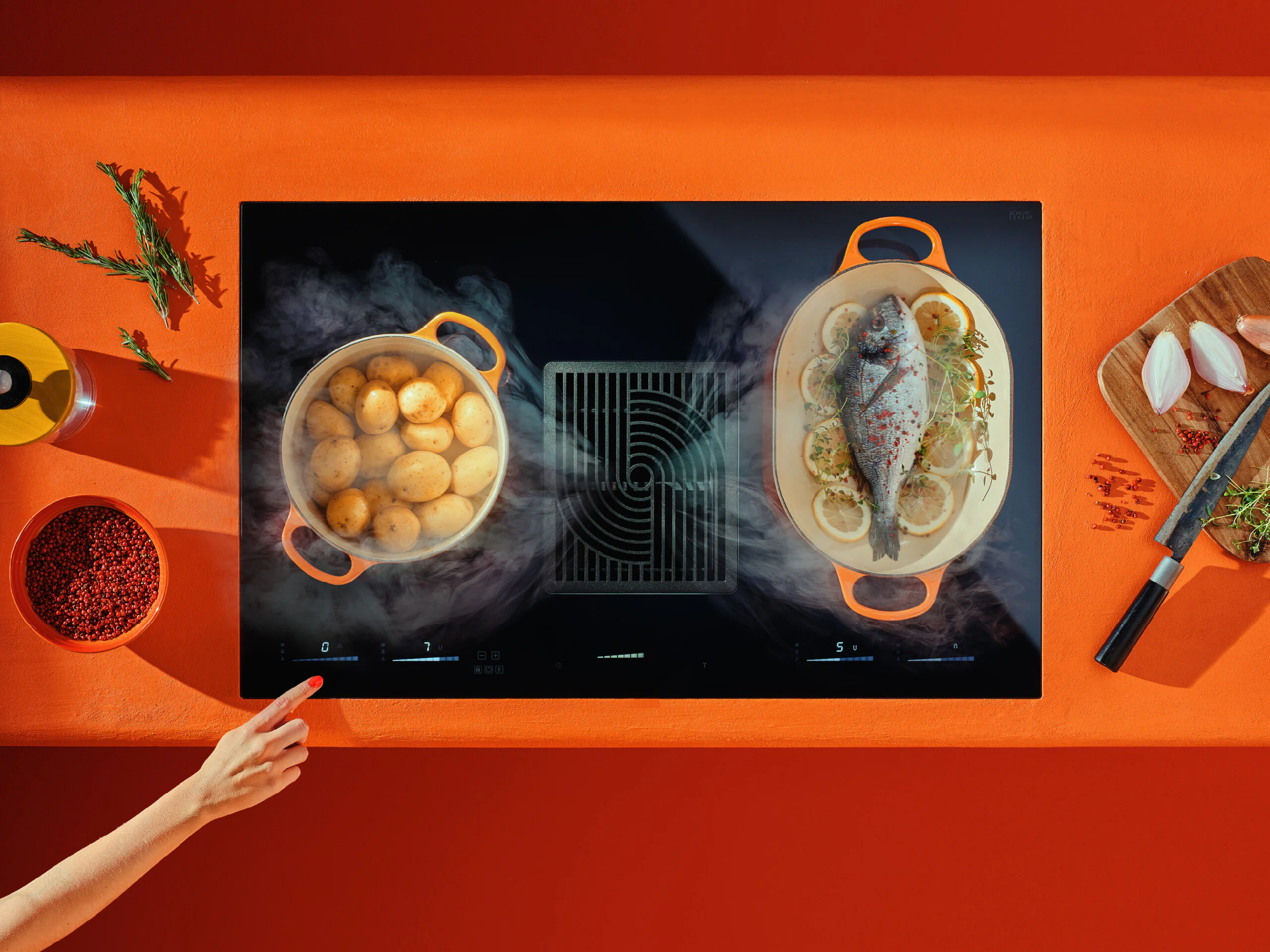 Indukčná doska s integrovaným odsávačom Ciarko Design CDB8302C WIZARD 2.0 s intuitívnym ovládaním dotykom